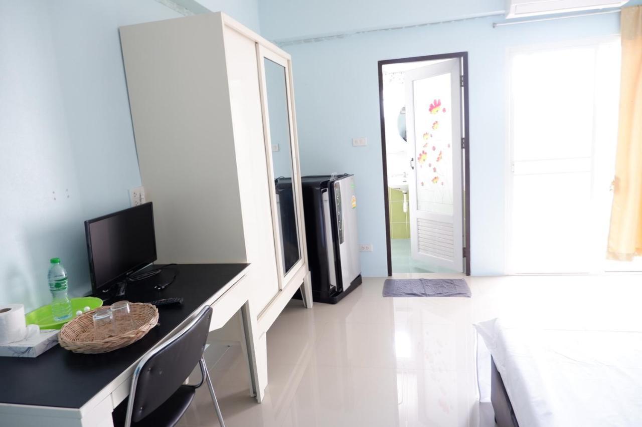 V At Bangsaen Otel Dış mekan fotoğraf