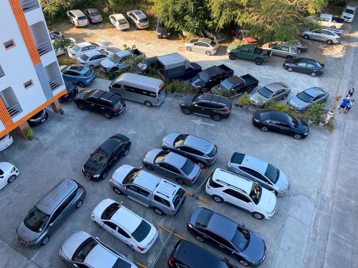 V At Bangsaen Otel Dış mekan fotoğraf