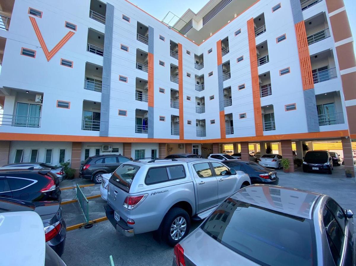 V At Bangsaen Otel Dış mekan fotoğraf